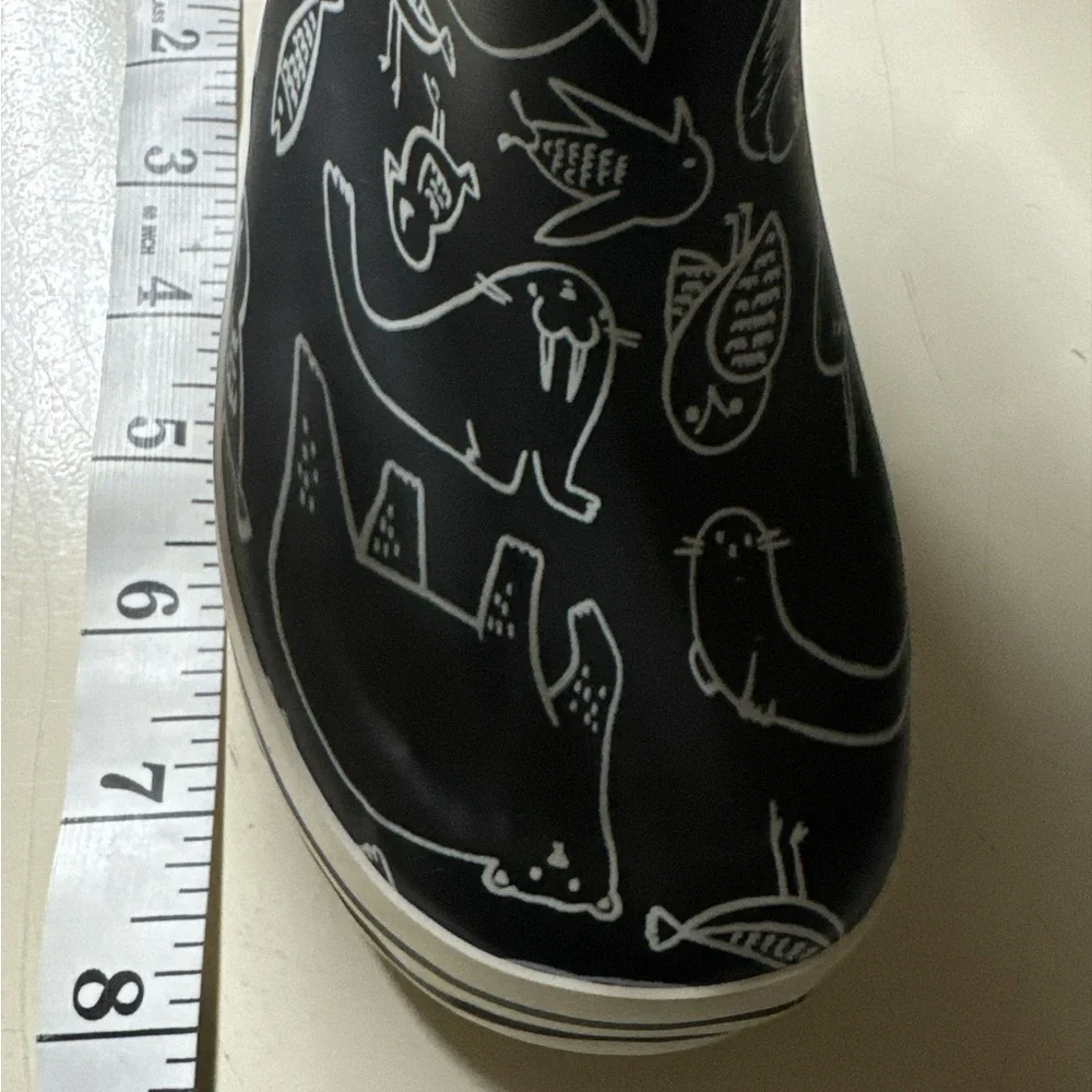 NOVA Black Dinosaur Print Rain Boots with Removable Fur Lining - Kids Size 11